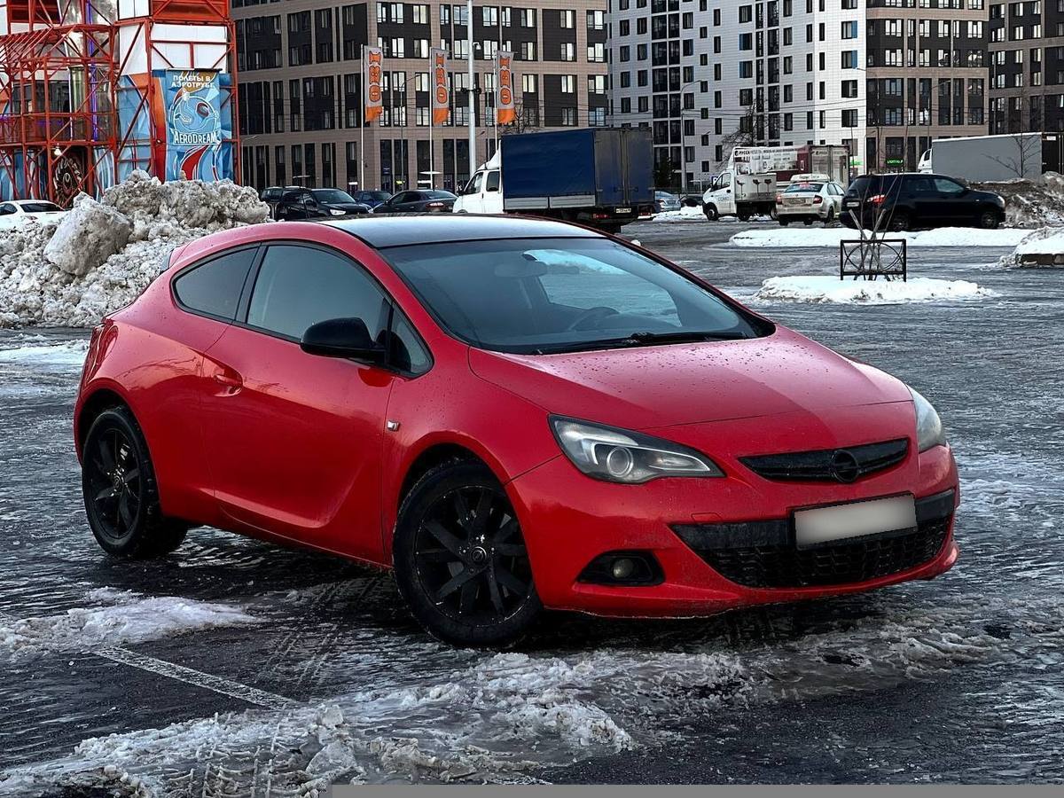 Купить Opel Astra J Рестайлинг хэтчбек 3 дв., 2012 года, цвет: Красный, за  745000 руб. в Санкт-Петербурге